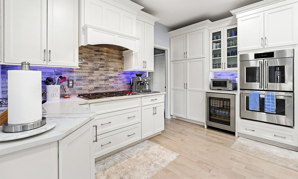 kitchen renovation contractors from Abbey Design + Remodel provided top-quality kitchen remodel services near Ashburn, Virginia.