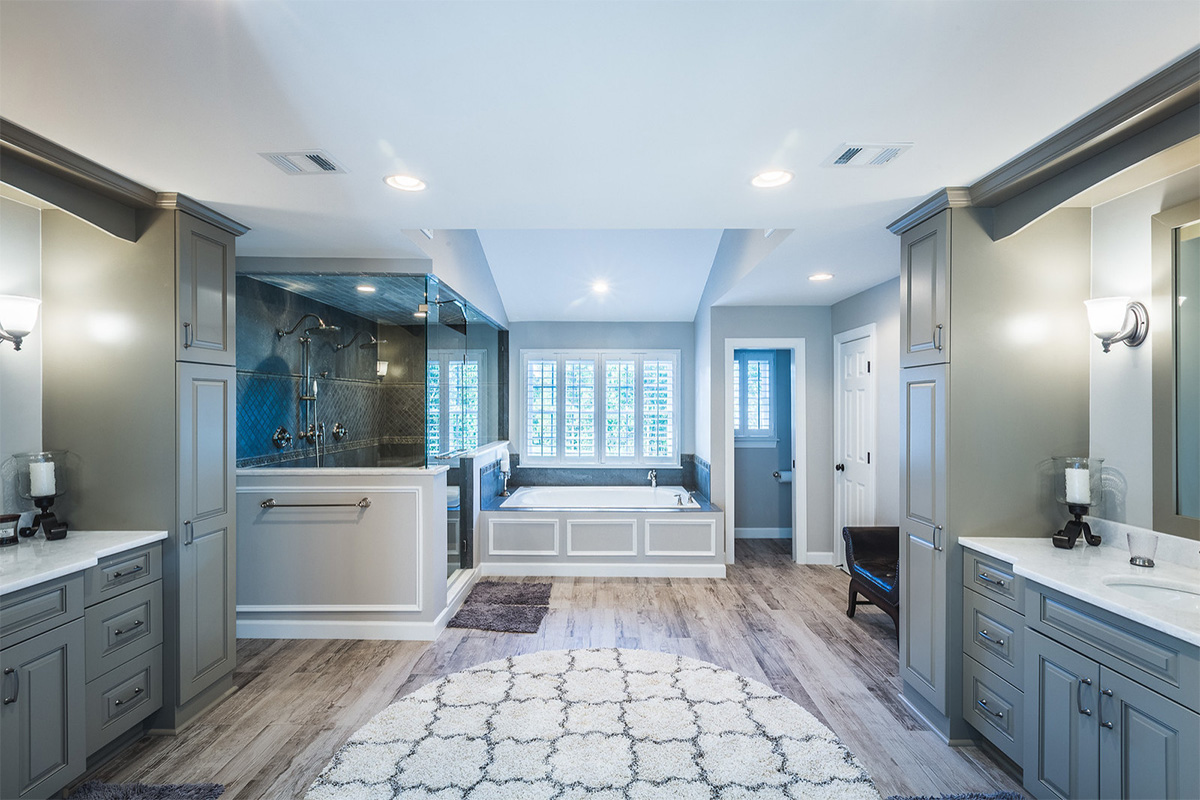 local bath remodeling company near Herndon, Virginia offers top bathroom renovation services.